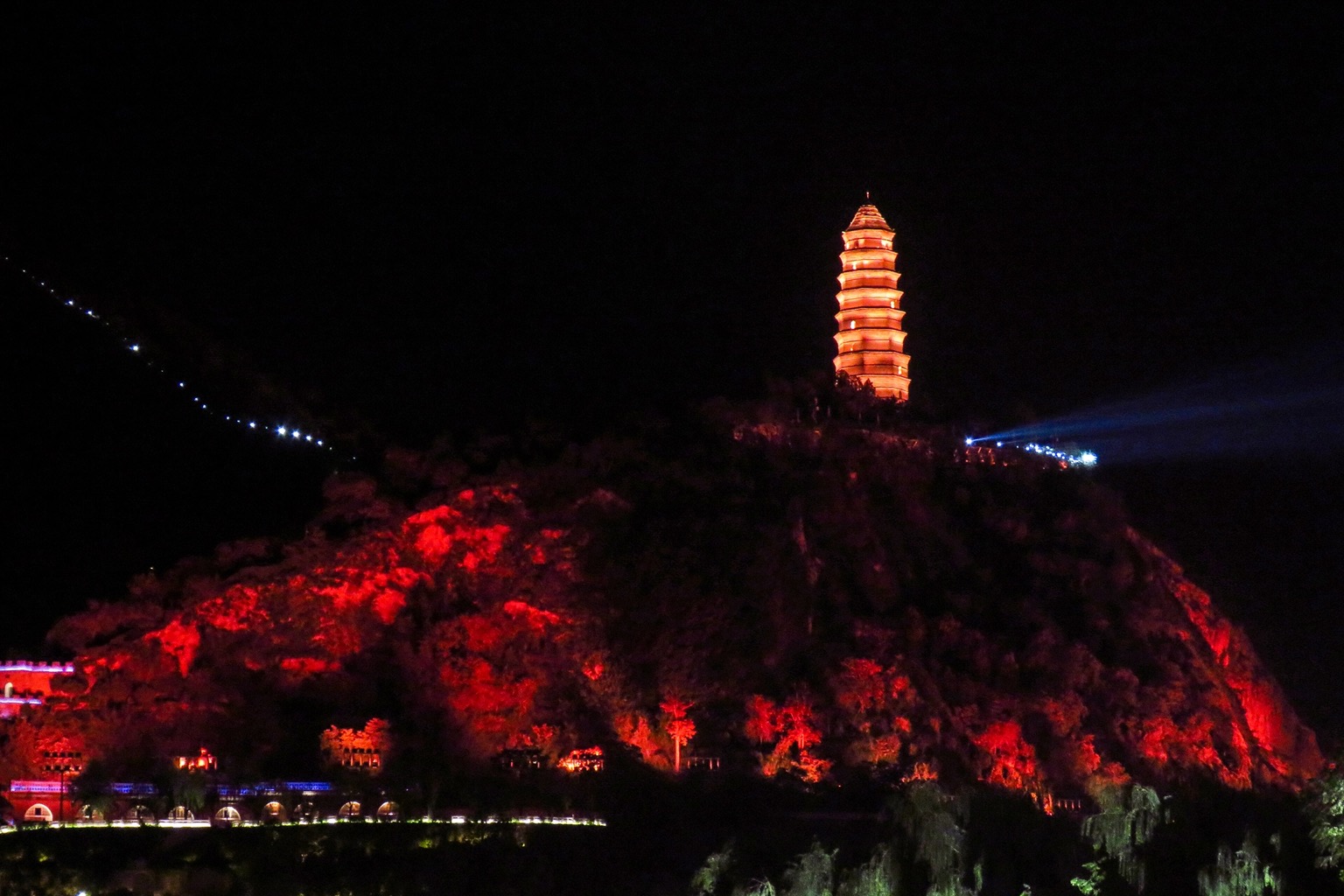 延安宝塔山夜景